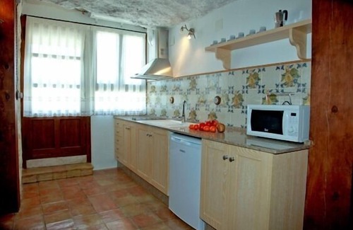 Alcalá del Júcar Cabaña | Casa cueva en Alcala del Jucar con chimenea y wifi