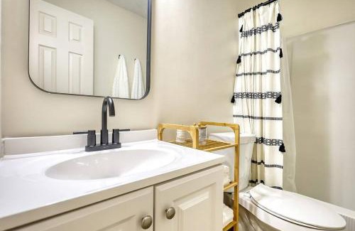 Covington Casa | The Bohemian 1/2 Mi from Covington Square