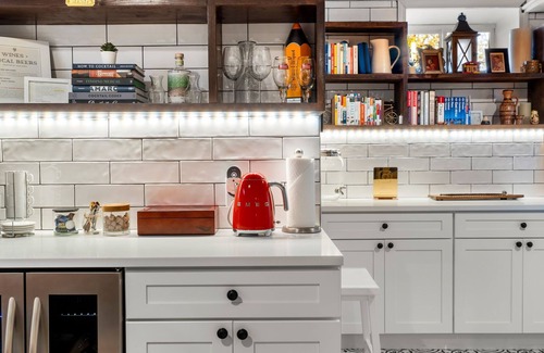 St. Marks Condominio | The Boiler Room - Cerca del metro y del centro.