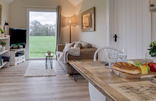 Abbess Roding Chalet De Esquí | The Bolthole in the beautiful Ashford
