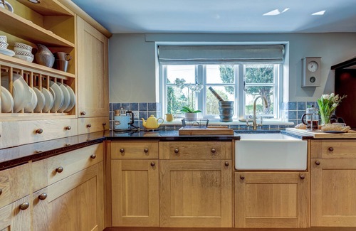 Nuneham Courtenay Cabaña | The Bolthole | Oxfordshire Holiday Let | 2 Beds & Sleeps 3