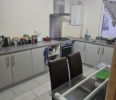 Nuneaton Casa | The Bond House