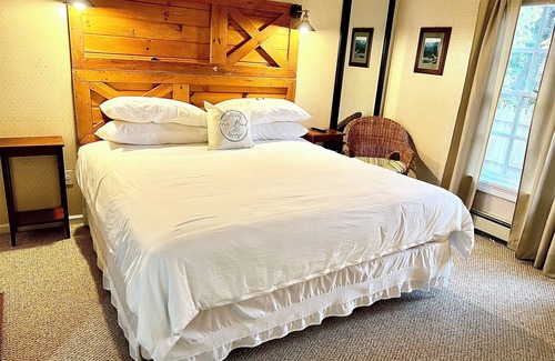 Warrensburg Hotel | The Bond Inn Room #3