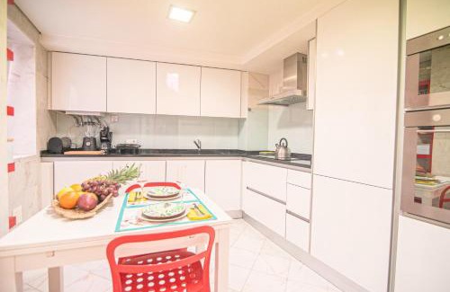 Sacramento Apartamento | The Bonsai Apartment - Glamorous Chiado