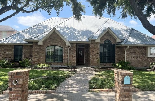 McAllen Casa | The Book and Bed Pool House!