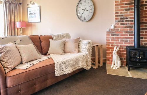 Orston Casa | THE BORROWERS AT THE WAGON HOVEL, romantic in Newark-On-Trent