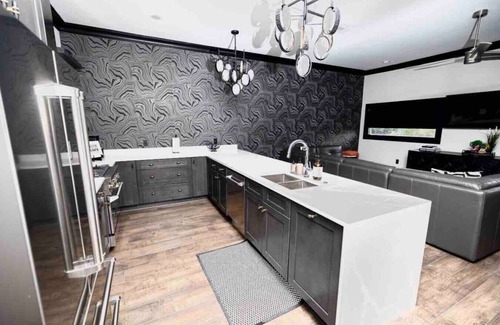 Algiers Apartamento | The Boulevard (Midtown Algiers)