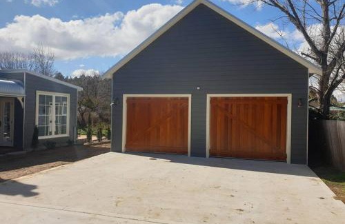 Uralla Chalet De Esquí | The Bower@ Kings Cottage