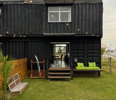 Itapiruba Casa | The Box Container House