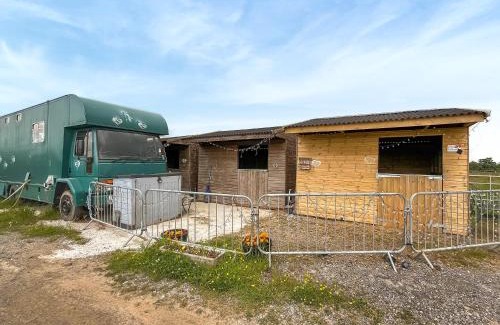 Oving Casa | The Box - Oasis Farm