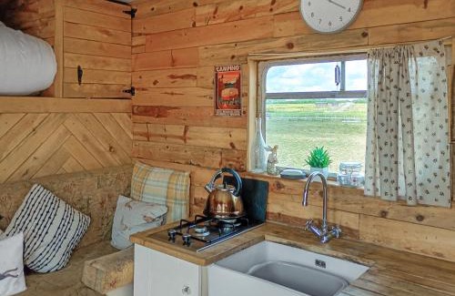 Oving Casa | The Box - Oasis Farm