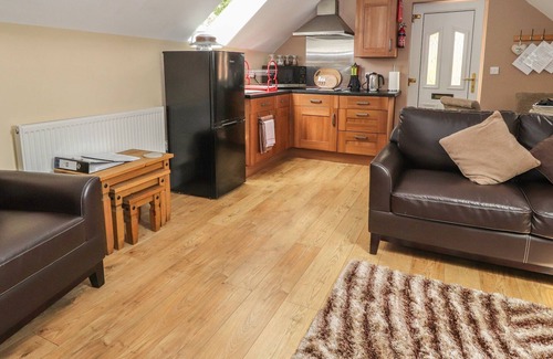 Pantymwyn Apartamento | The Brackens Holiday Cottage, PANTYMWYN