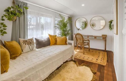 Scarness Casa | The Breeze BeachSide Cottage