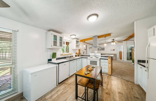 Tahlequah Casa | Riverfront Property On 5 Acres