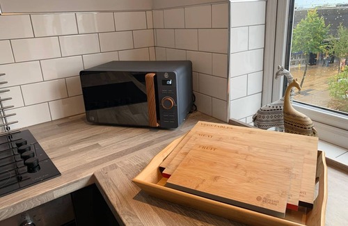 Trafford Apartamento | The Bridgewater Studio The Gathering Sale