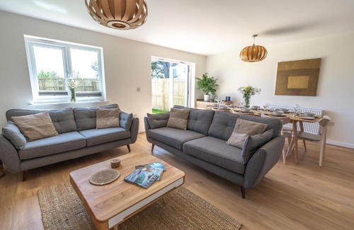 St. Eval Casa | The Bright House, St Eval - near Padstow, Mawgan Porth, Watergate, Bedruthan & Porthcothan