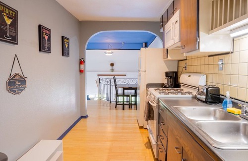 New Tacoma Apartamento | The Broadway Condo