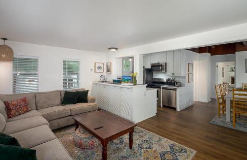 Kings Beach Casa | The Brook Ave Bungalow