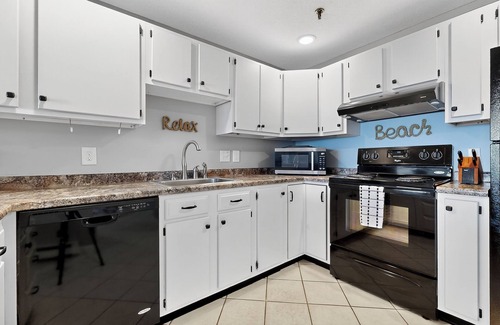 Old Orchard Beach Casa | The Brunswick #450 by Bayley Vacation Rentals