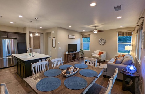 Raisin Casa | The Buckingham in Clovis, cozy home in beautiful newer neighborhood.