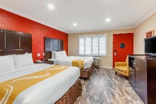 Northwest Anaheim Hotel | The Buena Park Hotel & Suites