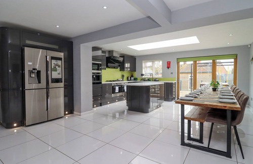 Stonehouse Cabaña | THE BULLSEYE, pet friendly, character holiday cottage in Stonehouse