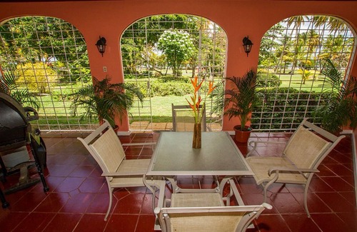 Crown Point Villa | The Bungalow at Pigeon Point
