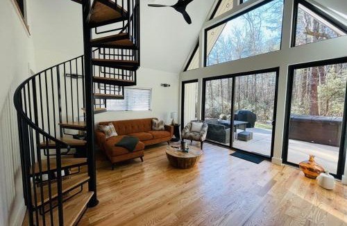 Balsam Grove Casa | The Bungalow at Valley Bear Farms Resort