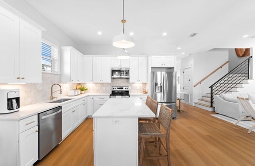 Emerald Waters Village Casa | The Bungalow-Golf Cart Included-Private Pool-Walk to Beach