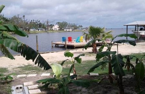 Pretty Bayou Casa | The Bungalow - Oasis tranquilo y relajante