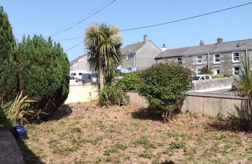 Carnbrea Casa | The Bungalow Rose in Vale