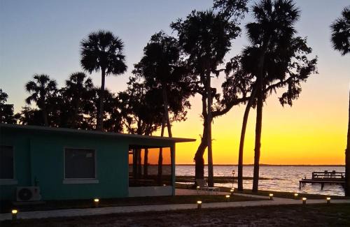 Leesburg Complejo | The Bungalows on Lake Griffin