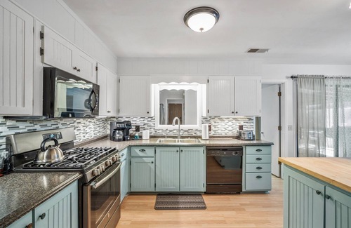 Beaufort Casa | "The Bunk House"