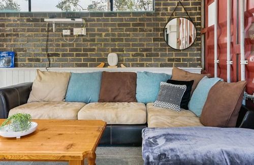 Mullion Creek Casa | The Bunker - Unique & Peaceful Escape