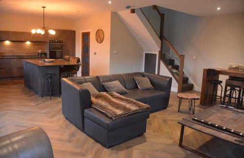 Coleford Casa | The Bunkhouse - 2 bedroom home with parking