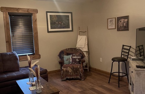 Avella Casa | The Bunkhouse