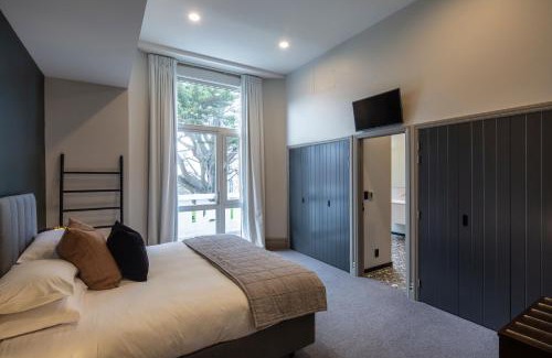 Dunedin City Centre Apartamento | The Burlington Luxury Octagon Apartment