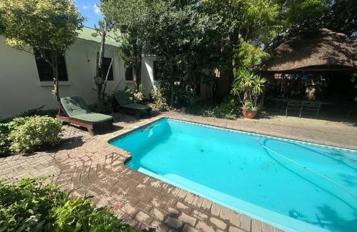 Komani Cabina | The Burrough Guest Lodge