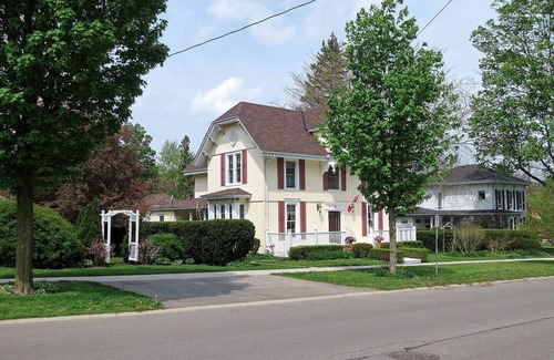Waterford Apartamento | The Butter Barn Vacation Home