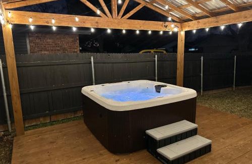 Grand Prairie Casa | The Butterfly Haven Retreat