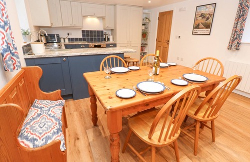 Eastgate Cabaña | THE BYRE, family friendly, with a garden in Allendale