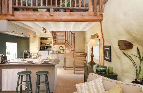 Frithelstock Casa | The Byre