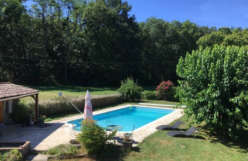 Saint-Michel-de-Montaigne Casa | La gira de Chamboul ...