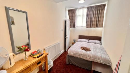 Anfield Hotel | The Cabbage Hall Hotel