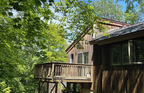 North Conway Casa | The Cabin at Crown Ridge, Nestled in the White Mountains of New Hampshire