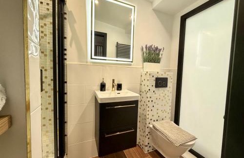 Toddington Apartamento | The Cabin at the Orchard House- Stricly No Parties