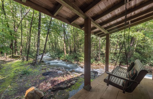 Old Fort Cabina | The Cabin at Two Creeks - 2 Bedroom, 1 Bathroom