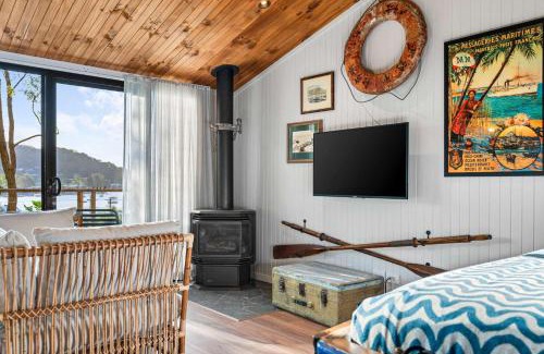 Pretty Beach Central Coast Casa | The Cabin by Coast Hosting