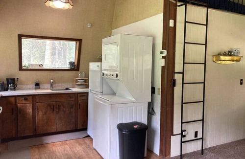 Susanville Cabina | The Cabin - Summertime Breezes