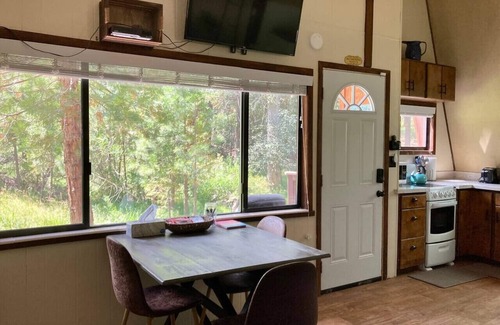 Susanville Cabina | The Cabin - Summertime Breezes